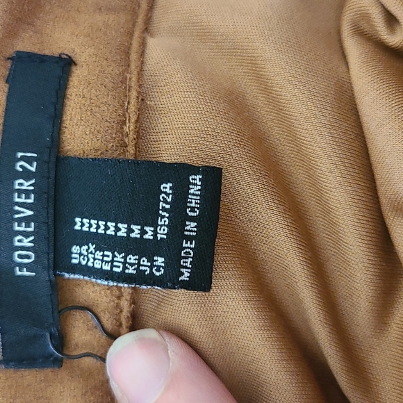 Forever 21 Mini Skirt Size Medium Tan Brown Faux Suede Casual Cowgirl Western - Picture 5 of 6